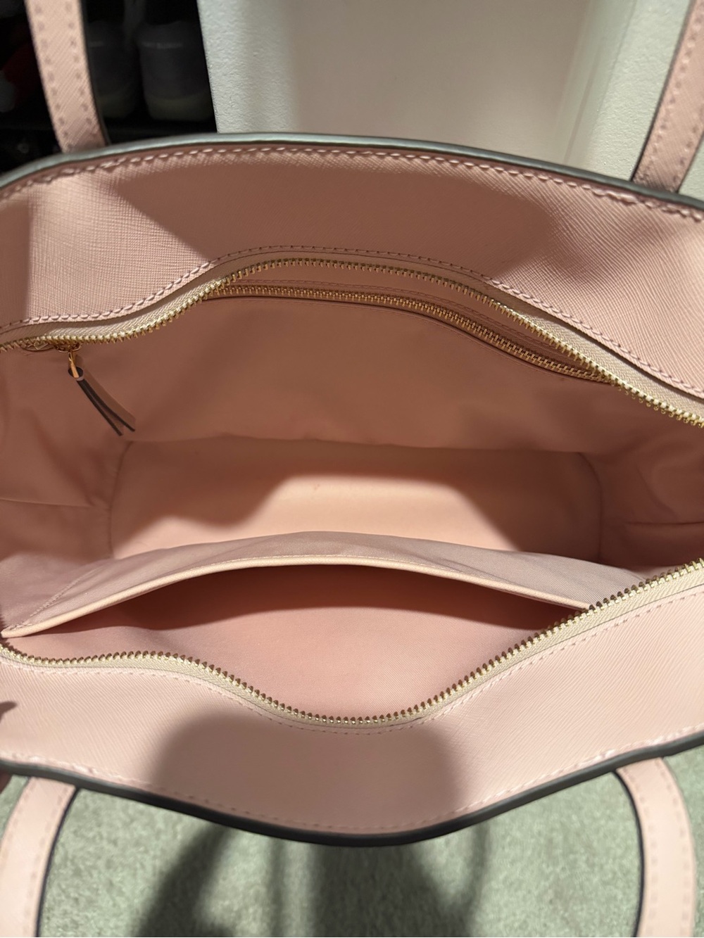 Tory Burch Blush Pink Saffiano Leather Tote - Picture 4 of 10